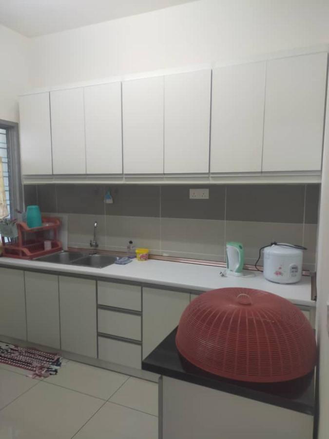 Mahani D'meru Apartment
